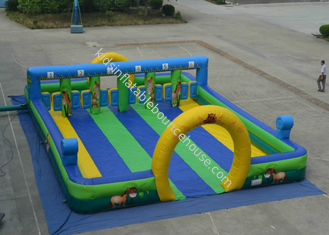 Jeu de sport de course gonflable terrain de jeu gonflable coloré pour les enfants de moins de 12 ans