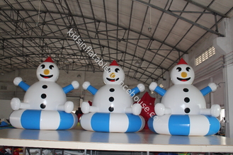 Le PVC hermétique a adapté les décorations aux besoins du client gonflables de bonhomme de neige faciles à nettoyer